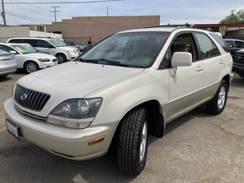 2000 Lexus RX Image 8