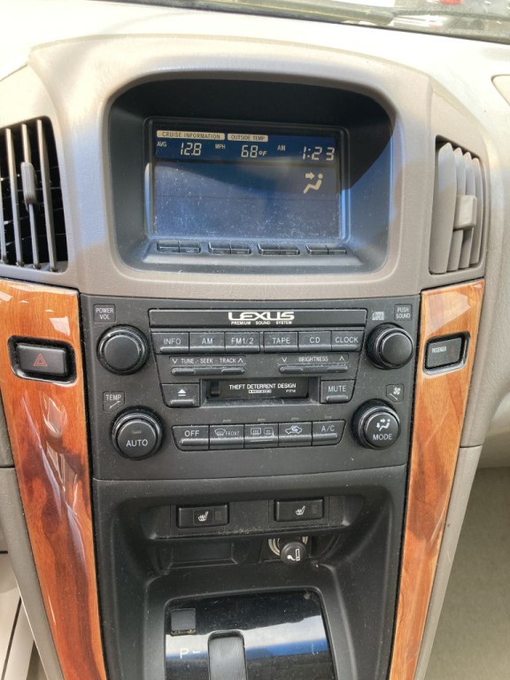 2000 Lexus RX Image 19