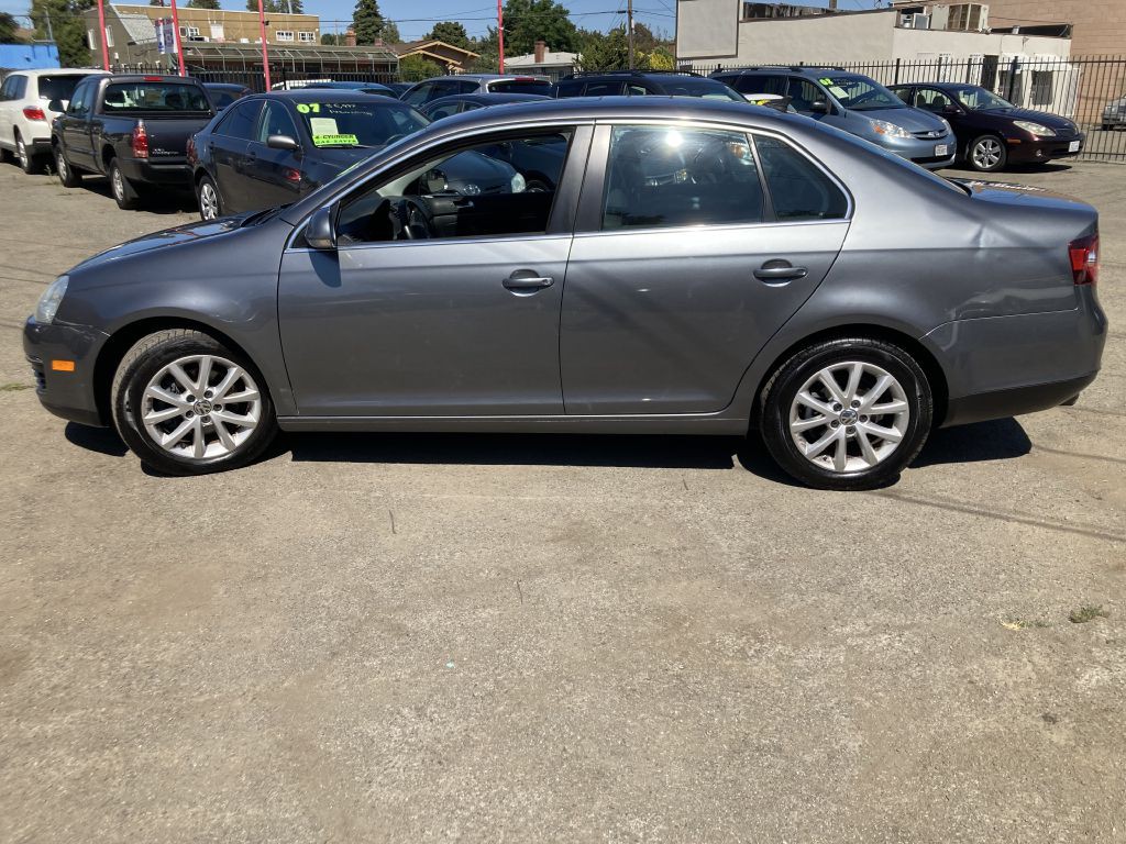 2010 Volkswagen Jetta Image 8