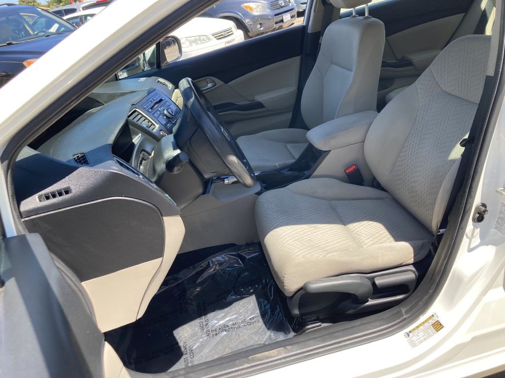 2015 Honda Civic Image 13