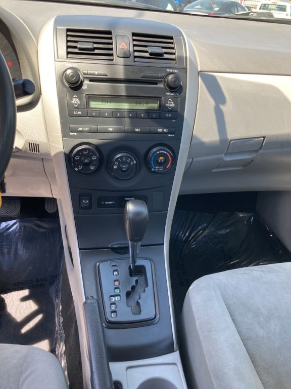 2009 Toyota Corolla Image 20
