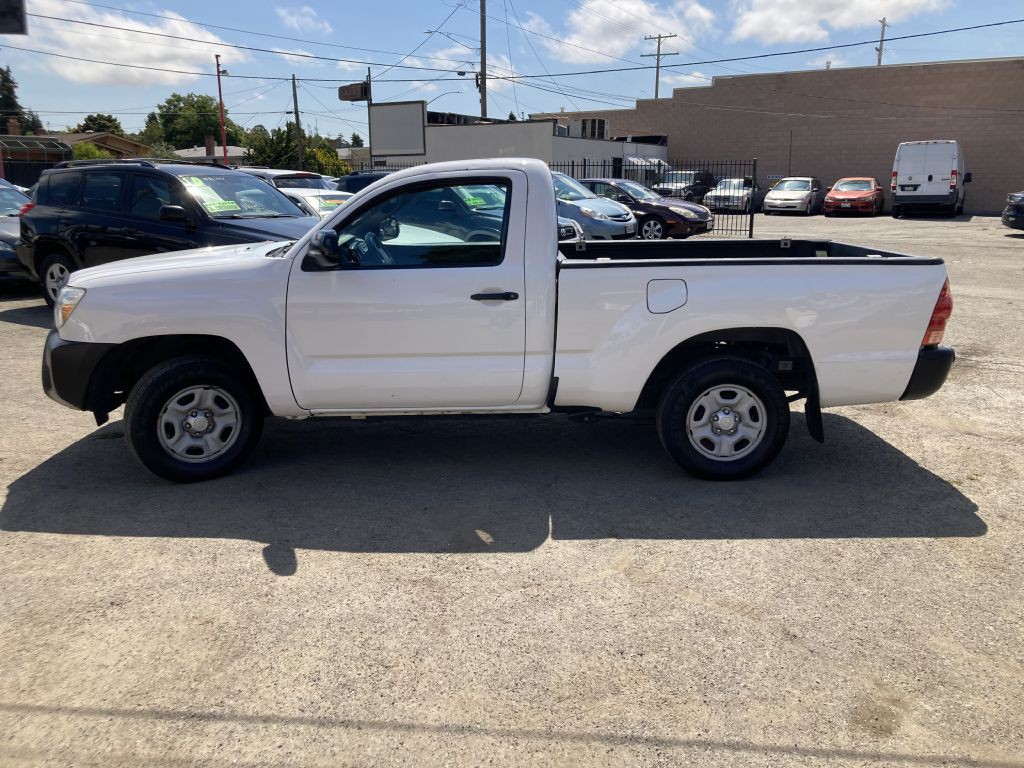 2014 Toyota Tacoma Image 8