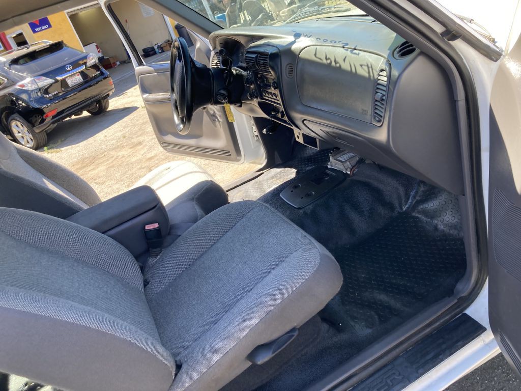 2001 Ford Ranger Image 36