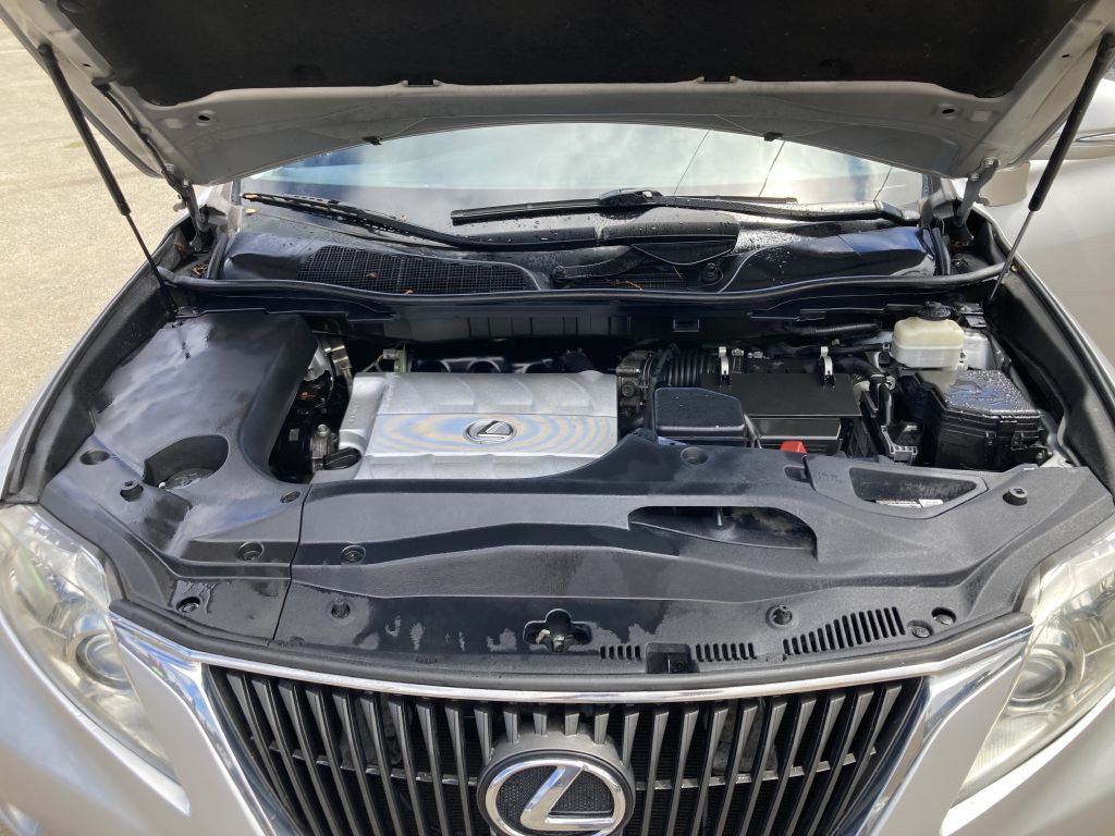 2010 Lexus RX Image 26