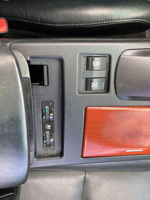2010 Lexus RX Image 29