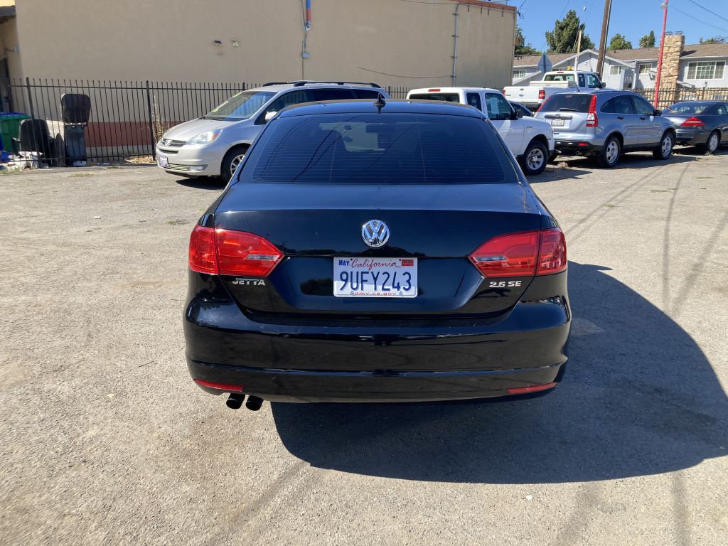 2011 Volkswagen Jetta Image 6