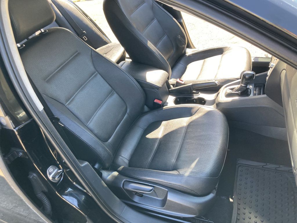 2011 Volkswagen Jetta Image 18