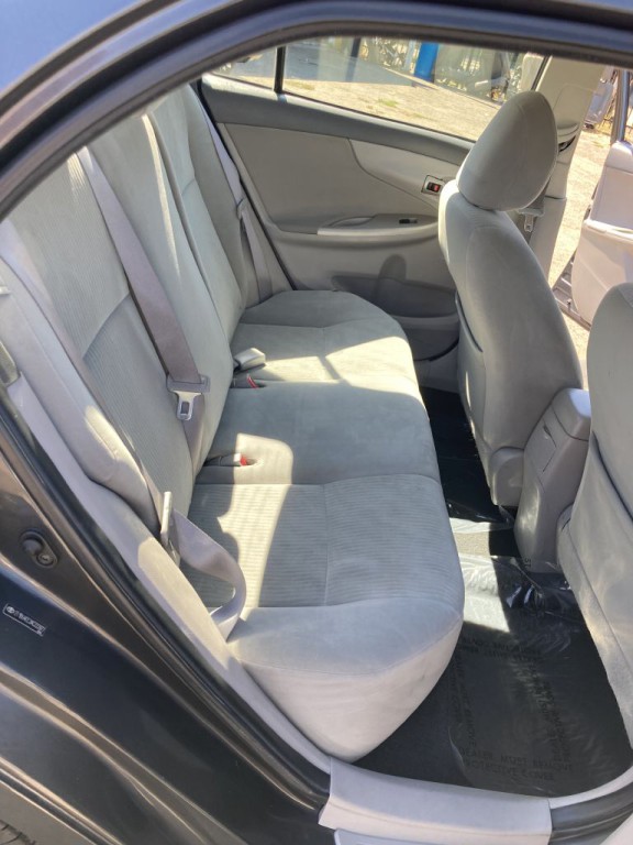 2010 Toyota Corolla Image 21