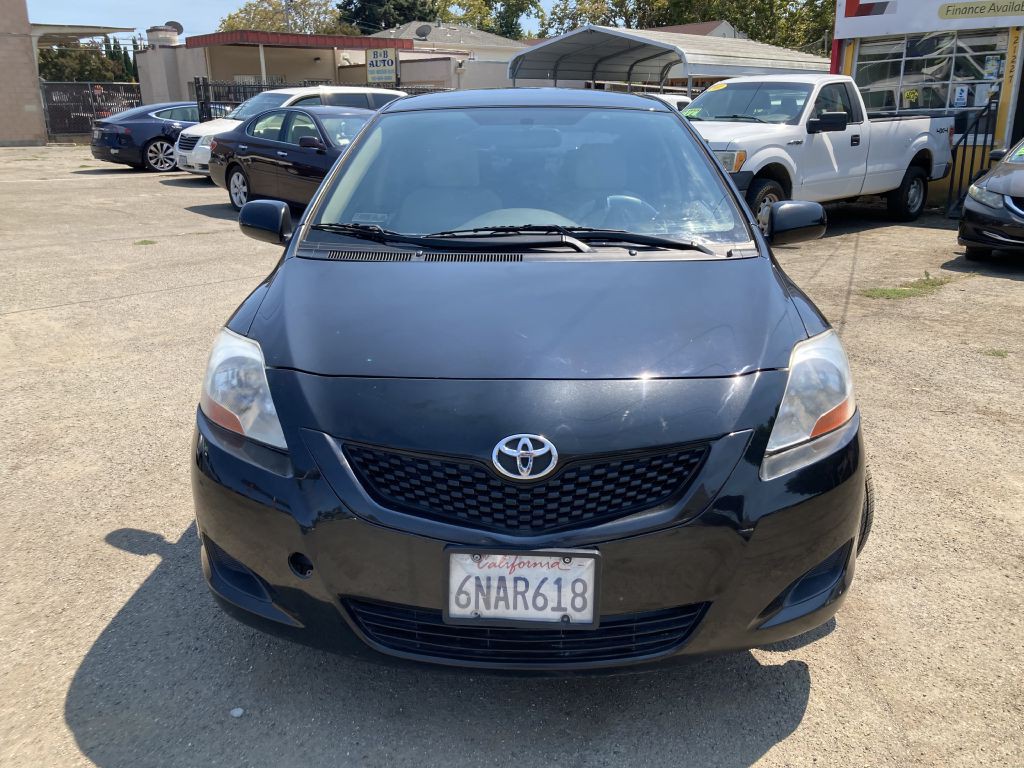 2010 Toyota Yaris Image 10