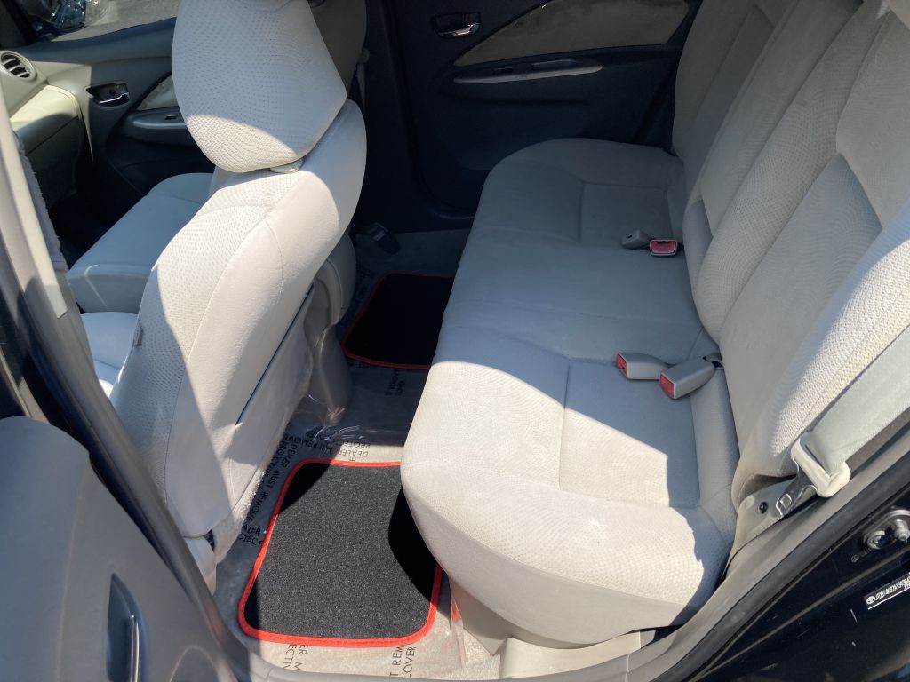 2010 Toyota Yaris Image 14