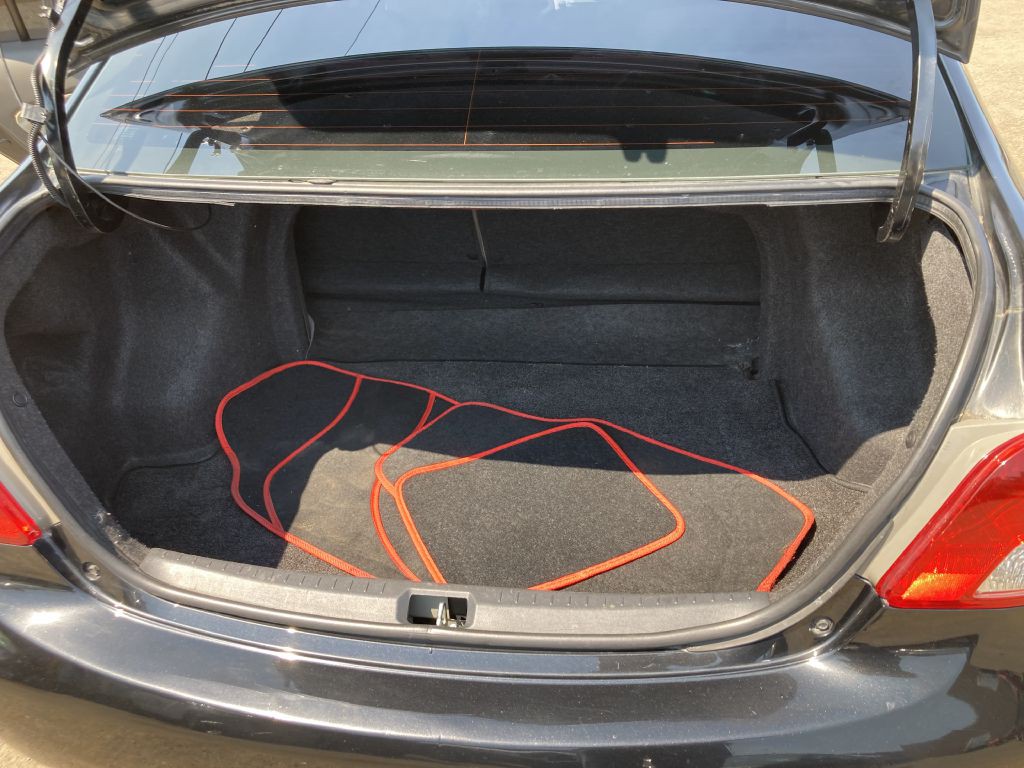 2010 Toyota Yaris Image 15