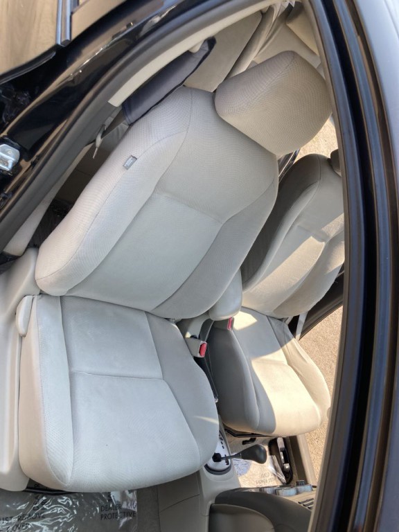 2010 Toyota Yaris Image 19