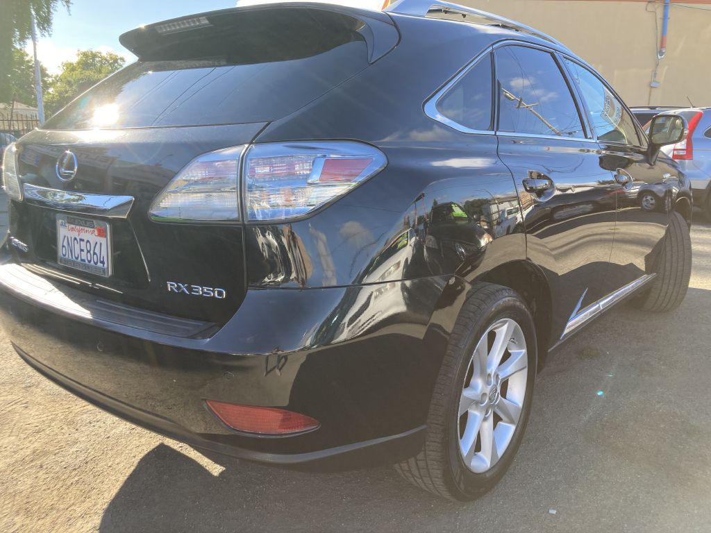 2010 Lexus RX Image 12
