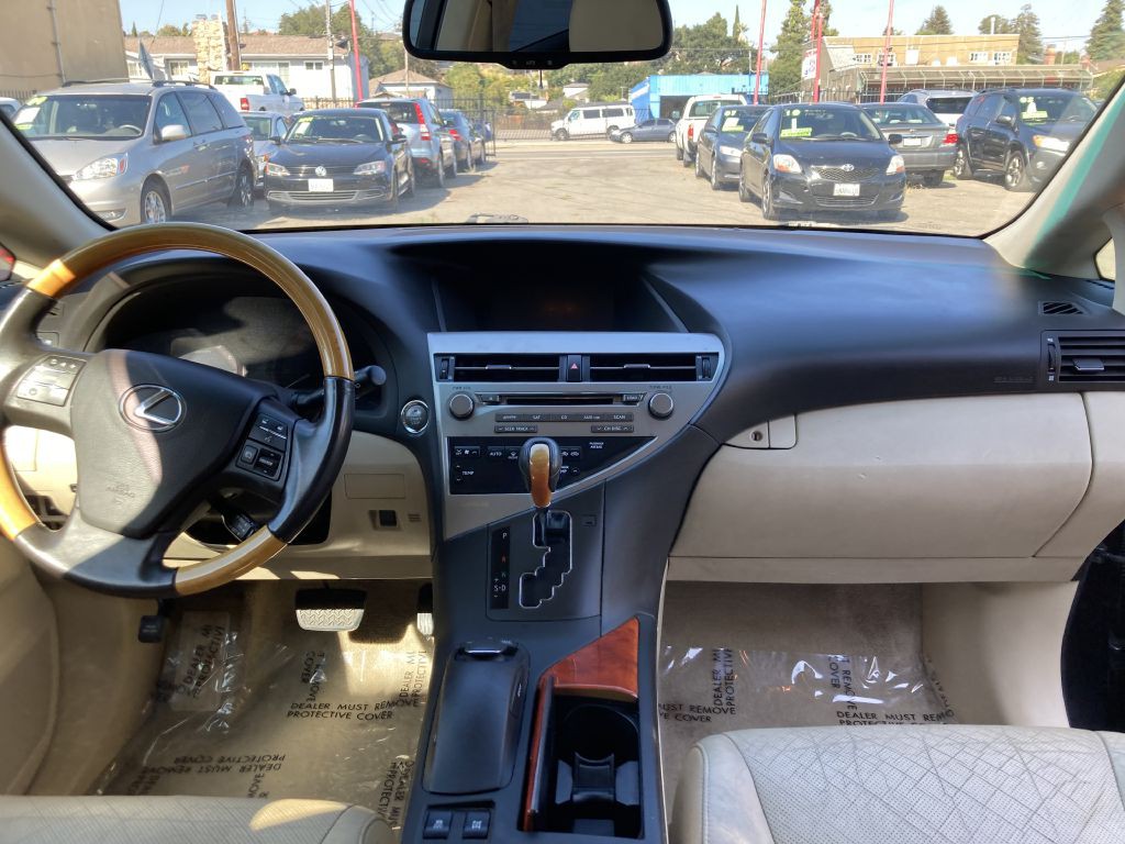 2010 Lexus RX Image 20