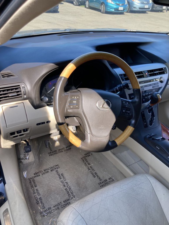 2010 Lexus RX Image 25