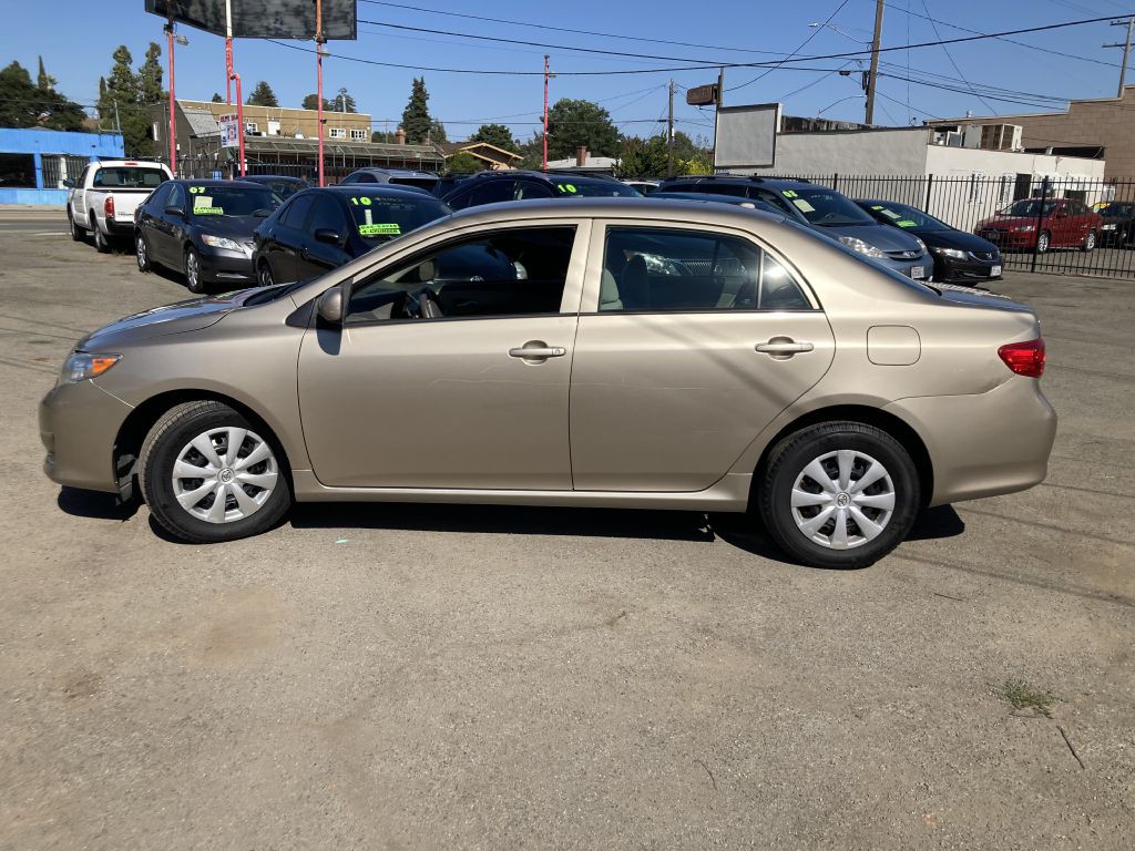 2010 Toyota Corolla Image 9