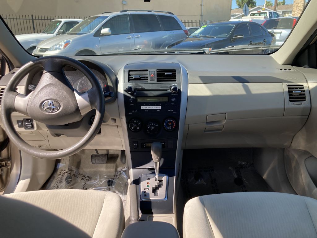 2010 Toyota Corolla Image 17