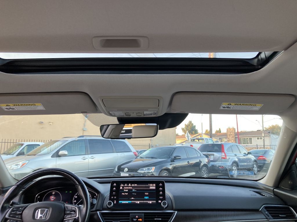2018 Honda Accord Image 21