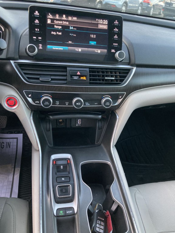 2018 Honda Accord Image 25