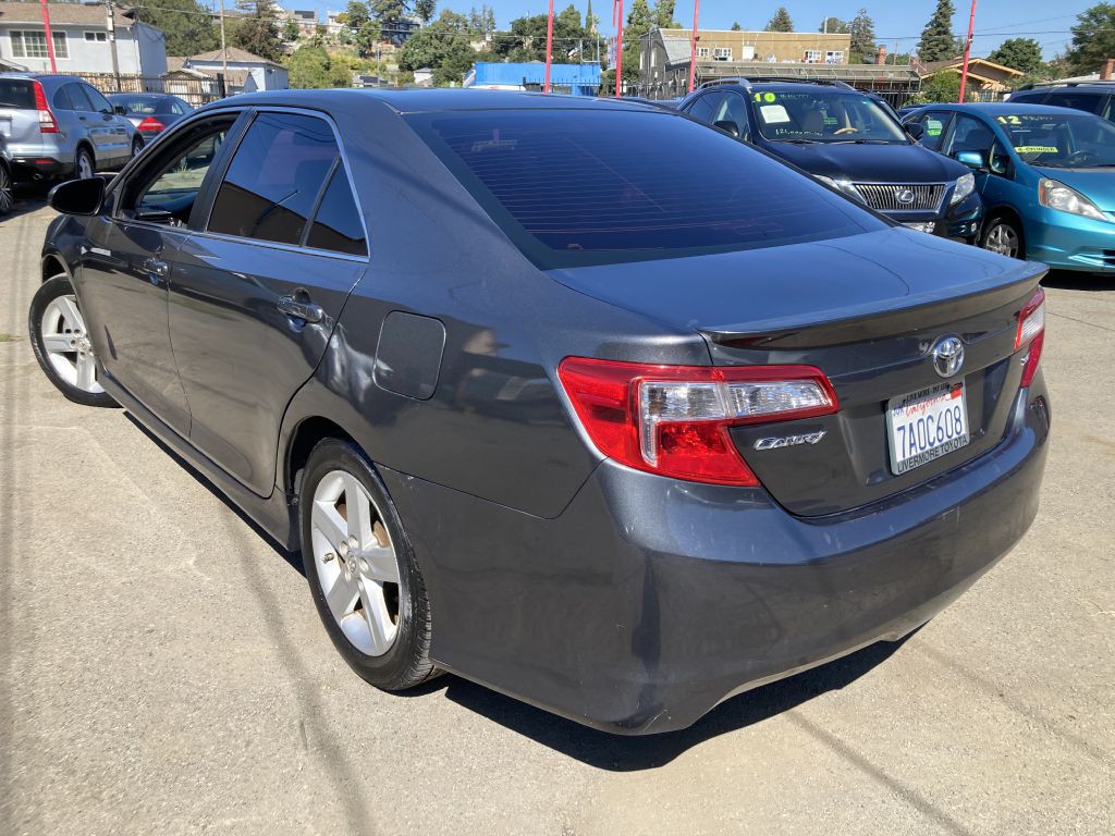 2013 Toyota Camry Image 7