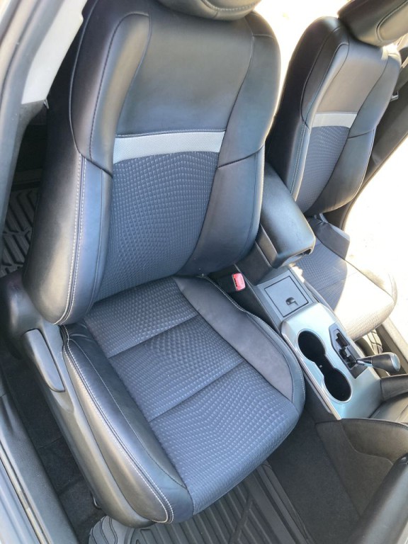 2013 Toyota Camry Image 20