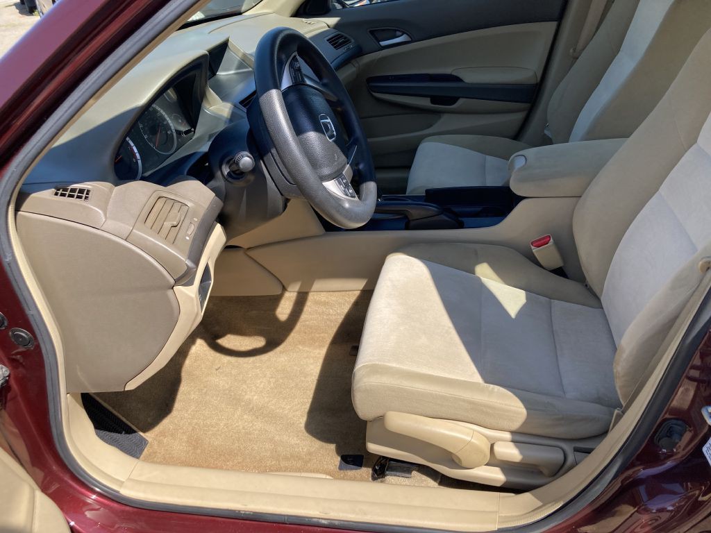 2009 Honda Accord Image 12