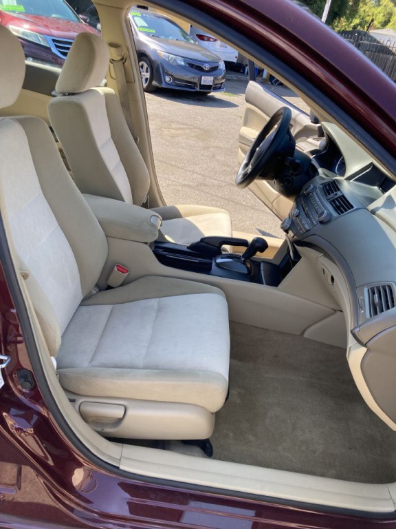 2009 Honda Accord Image 17