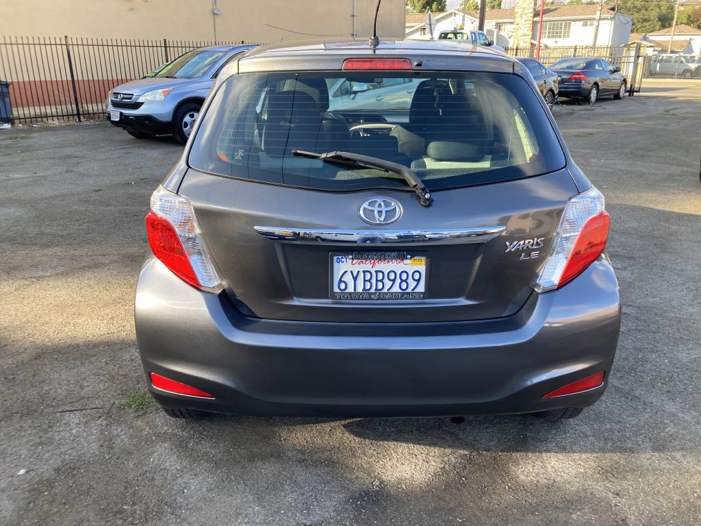 2013 Toyota Yaris Image 6