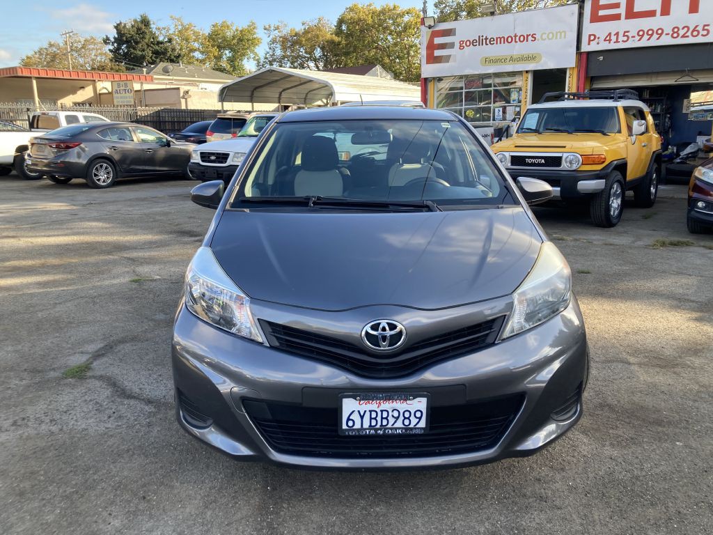 2013 Toyota Yaris Image 10