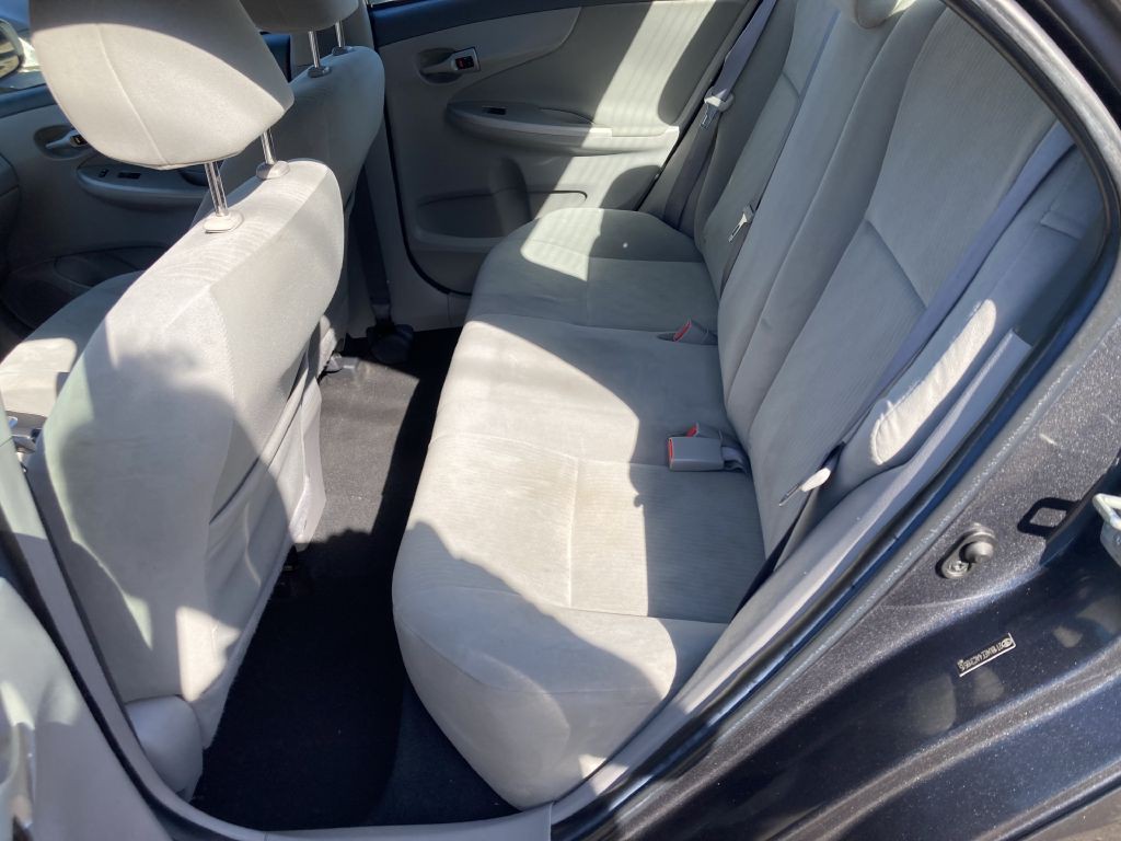 2010 Toyota Corolla Image 14