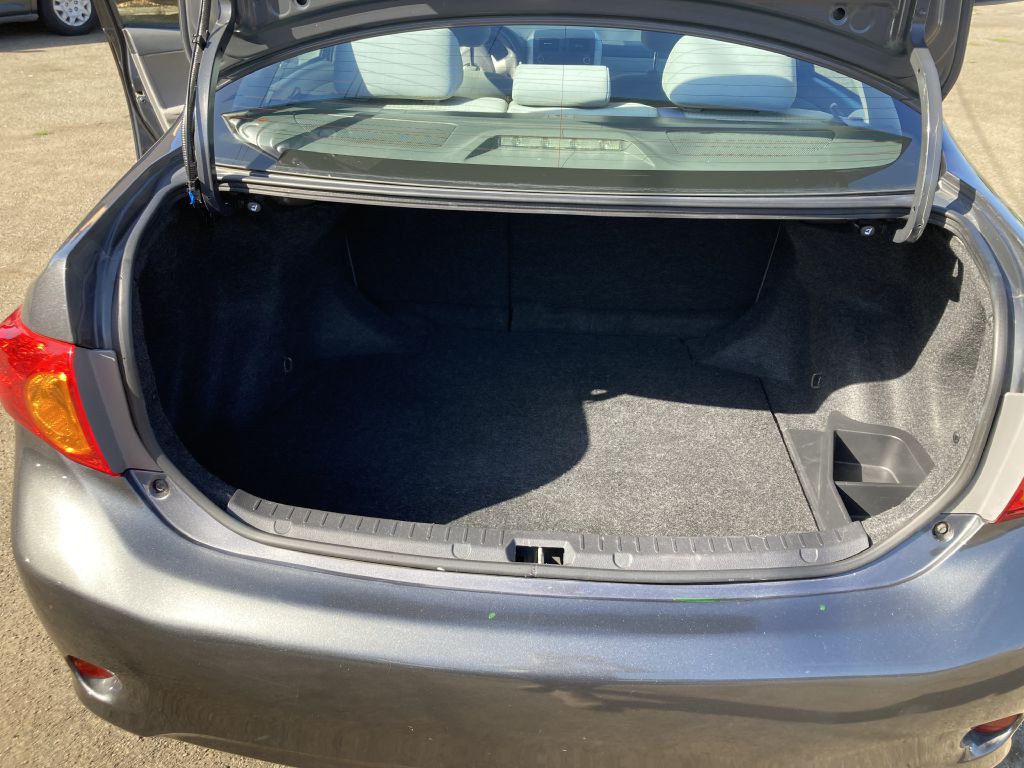 2010 Toyota Corolla Image 16