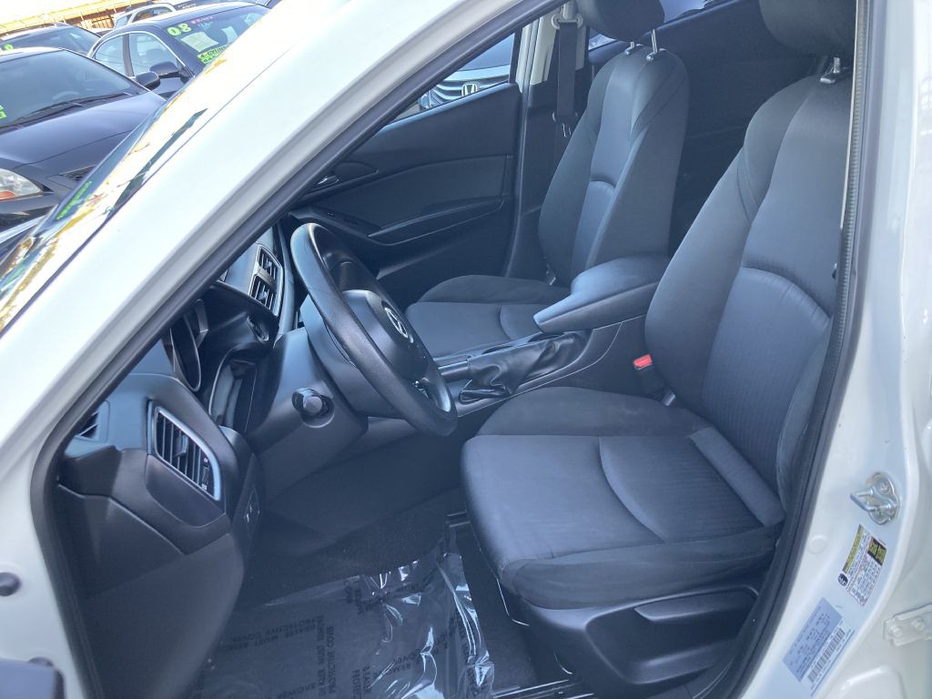 2015 Mazda Mazda3 Image 13