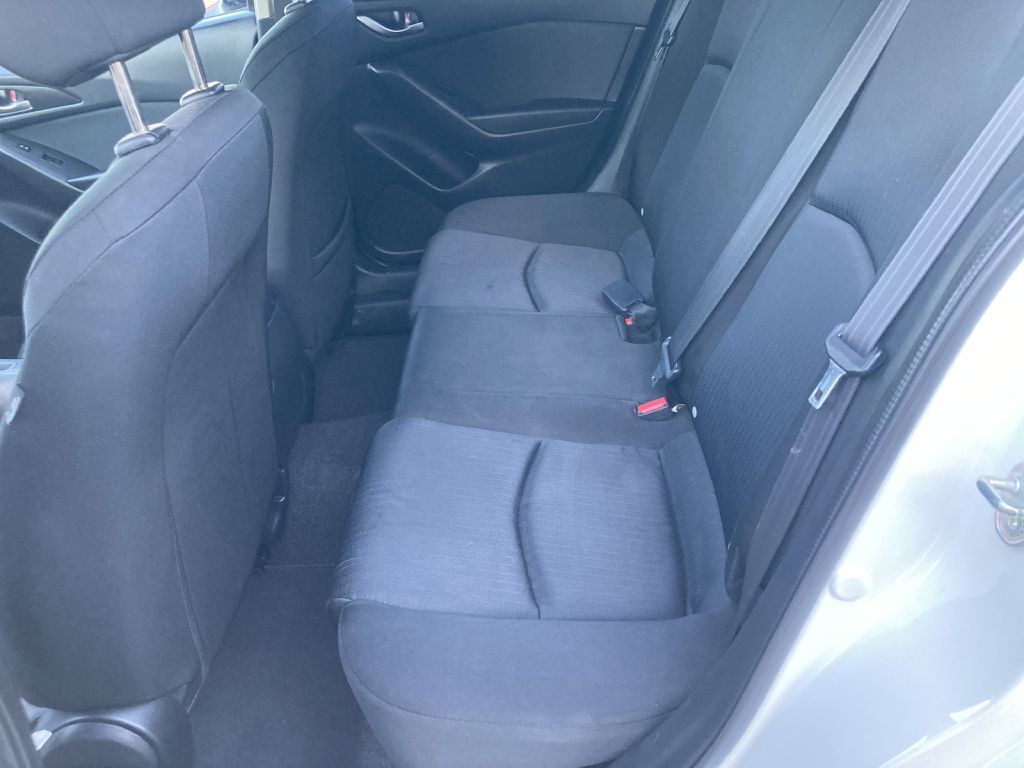 2015 Mazda Mazda3 Image 14