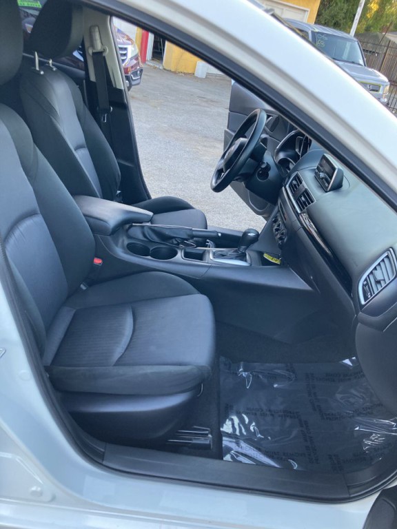 2015 Mazda Mazda3 Image 18
