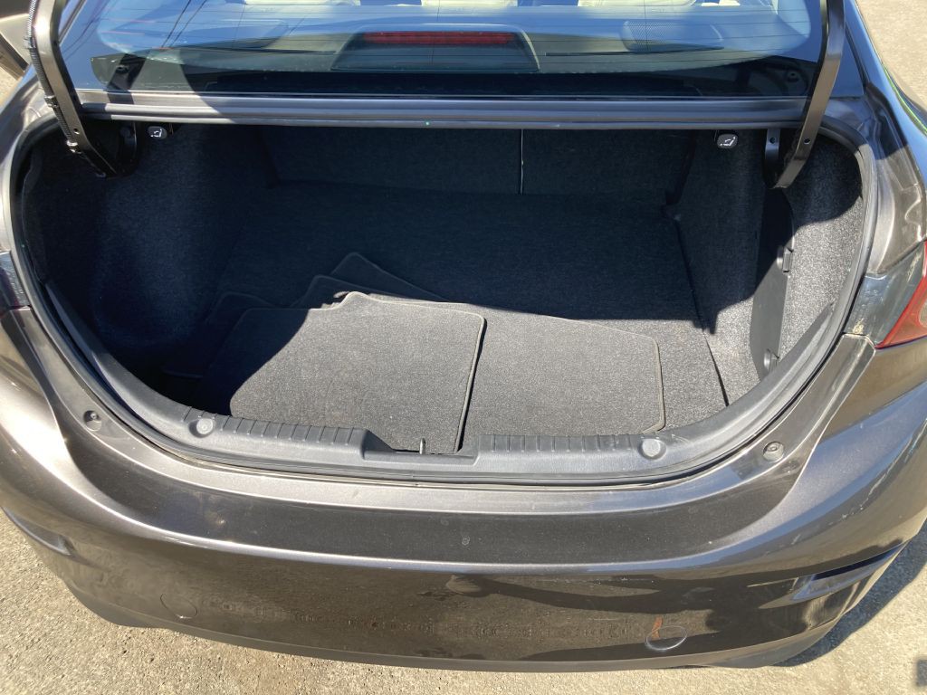 2015 Mazda Mazda3 Image 17