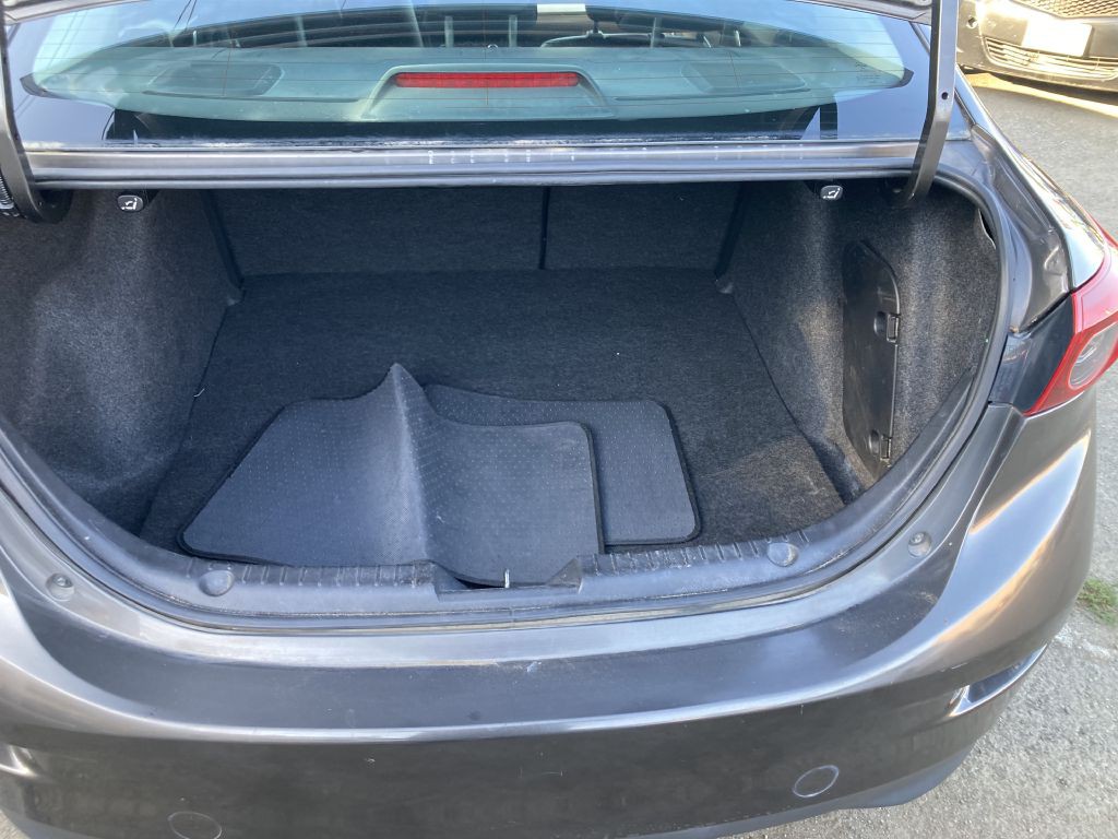 2014 Mazda Mazda3 Image 16