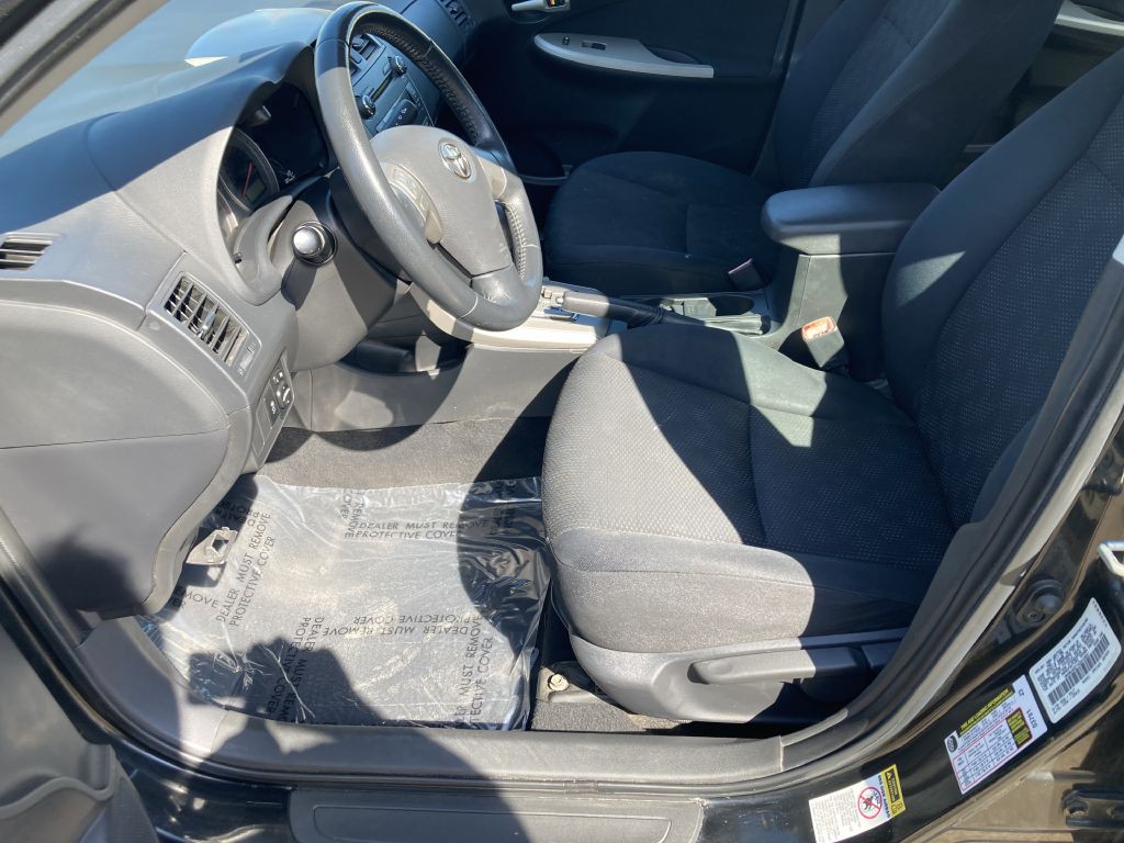 2010 Toyota Corolla Image 12