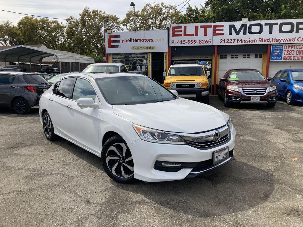 2017 Honda Accord Image 2