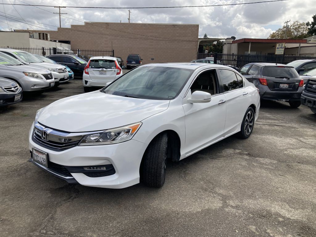 2017 Honda Accord Image 9