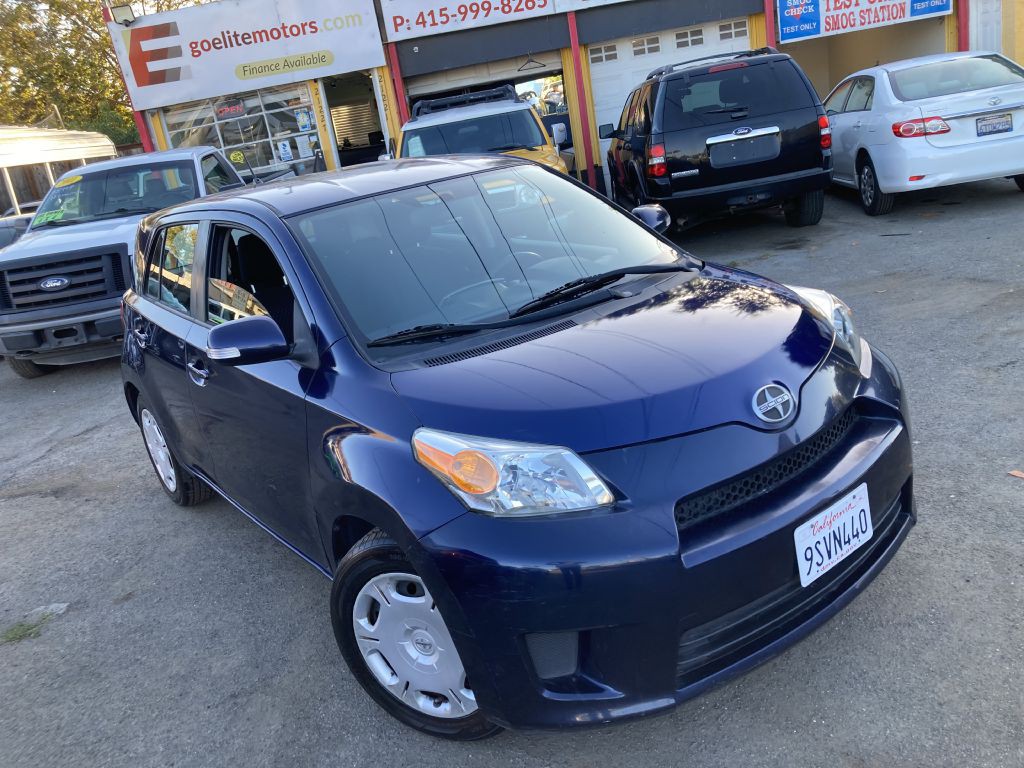 2011 Scion xD Image 3