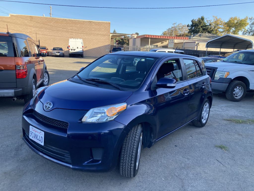 2011 Scion xD Image 9