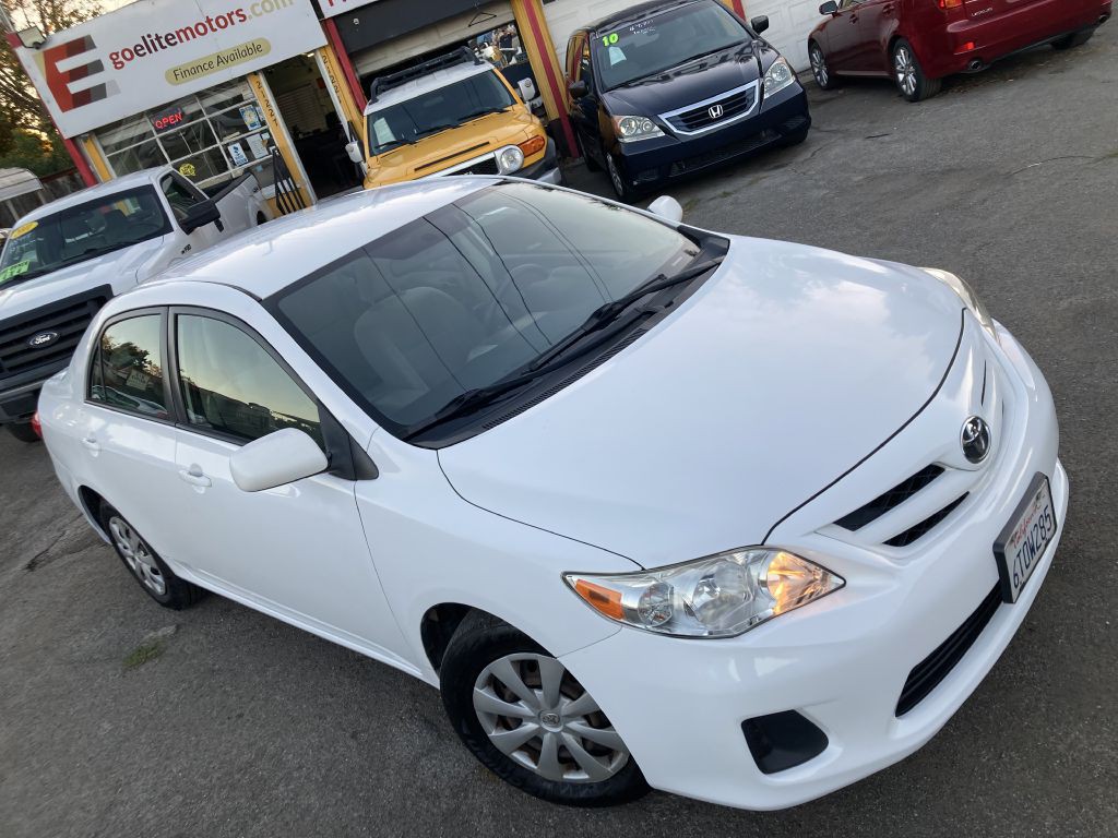 2011 Toyota Corolla Image 3