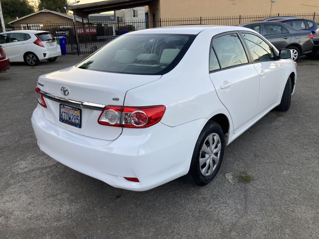 2011 Toyota Corolla Image 5