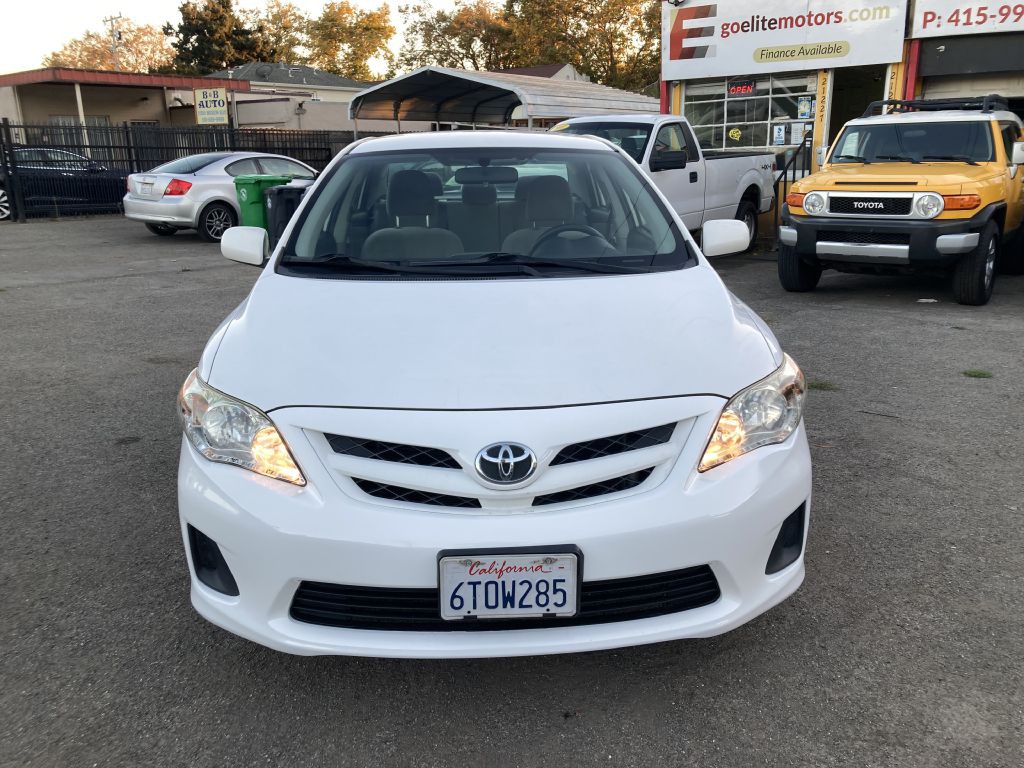 2011 Toyota Corolla Image 10
