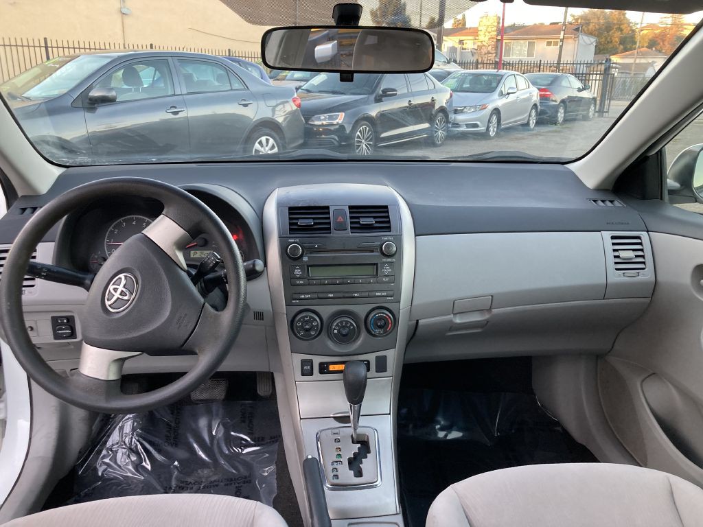 2011 Toyota Corolla Image 14