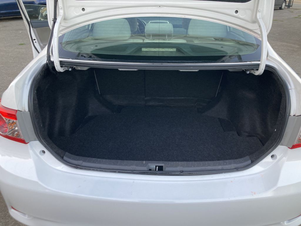 2011 Toyota Corolla Image 15