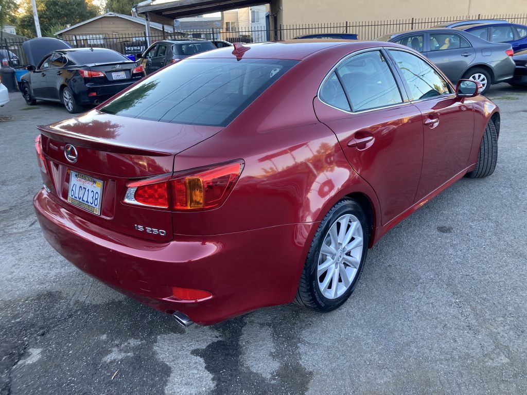 2010 Lexus IS Image 5