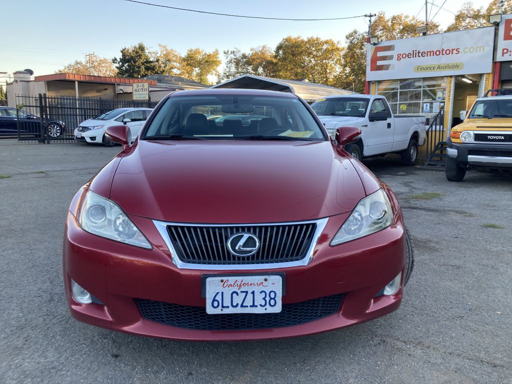 2010 Lexus IS Image 10
