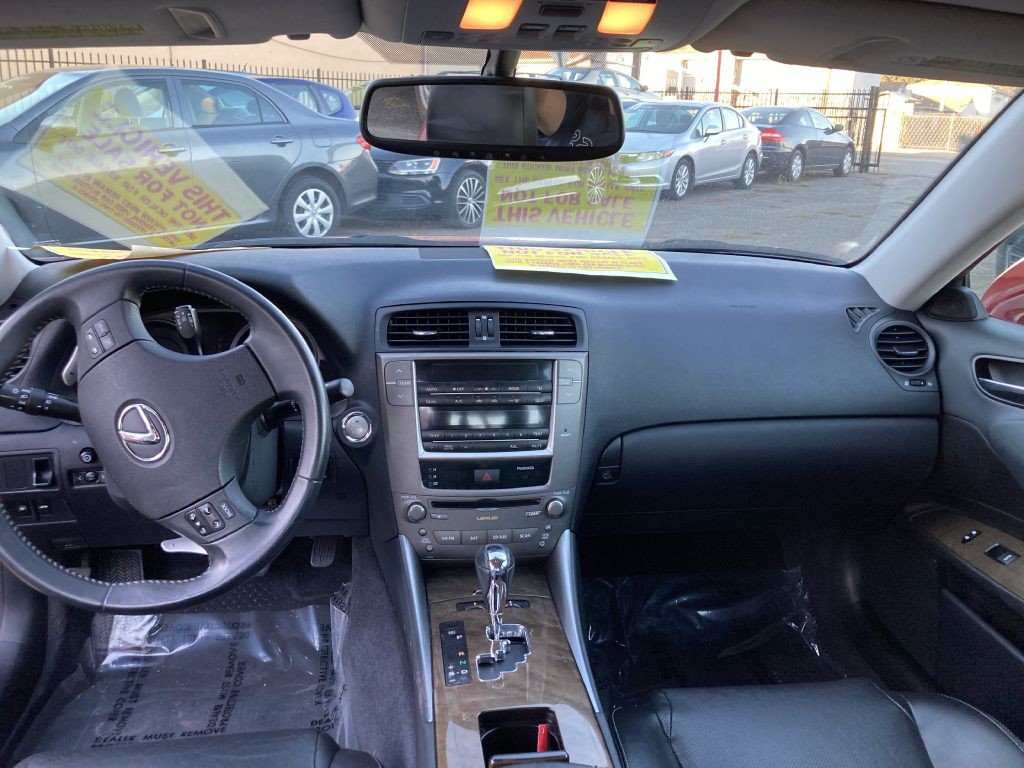 2010 Lexus IS Image 15