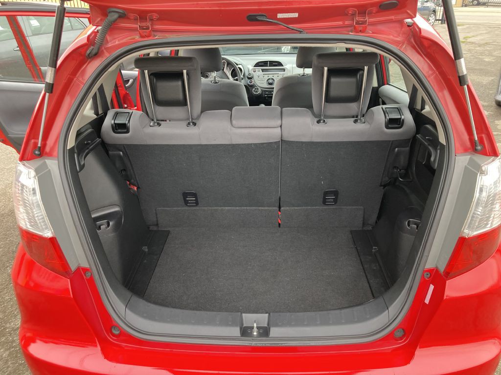 2012 Honda Fit Image 18
